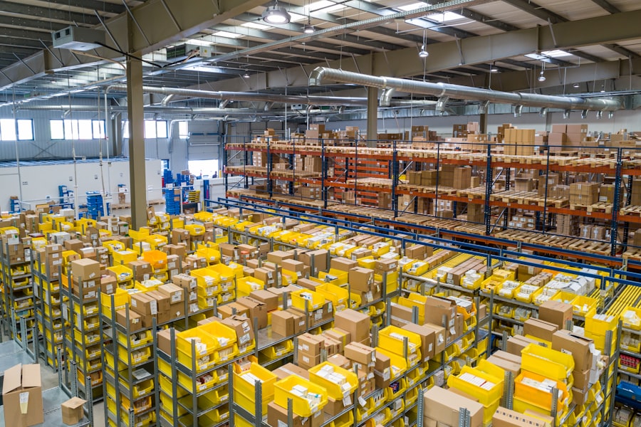 Operação logística e estoque para gestão de compras